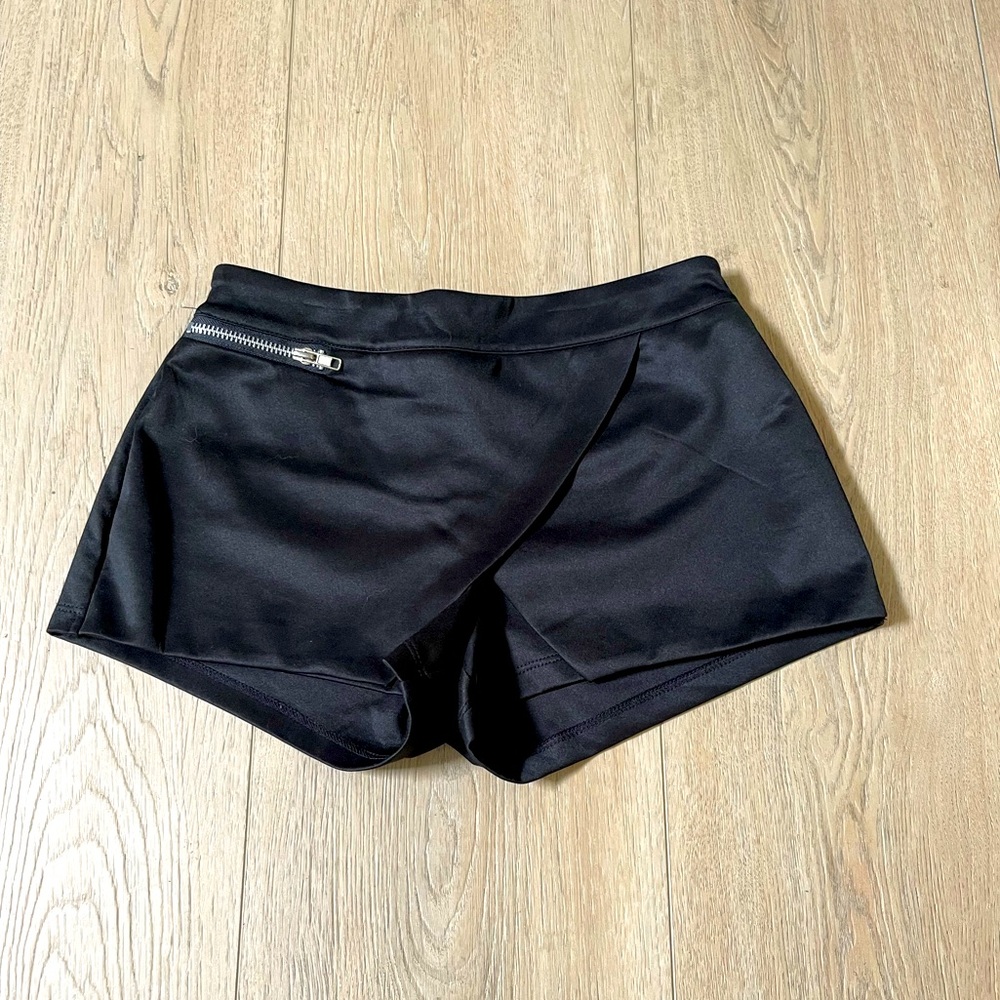 Hannah Banana Girls black shorts / skorts